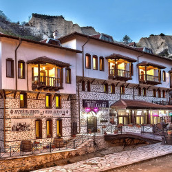 Нощувка за двама в Мелник с включени вечеря и закуска, релакс зона , дегустация на 5 вида вино и вход за музея на виното