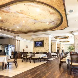 Нощувка + дегустация на 5 вида вино за двама в Мелник с включени вечеря и закуска, релакс зона и вход за музея на виното