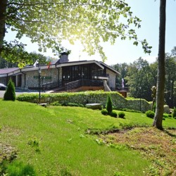 Overnight stay for two in a double room with a terrace with breakfast and a relaxation area at Hotel Edelweiss on Buzludzha Peak near Kazanlak Overnight stay for two in a double room with a terrace with breakfast and a relaxation area at Hotel Edelweiss on Buzludzha Peak near Kazanlak