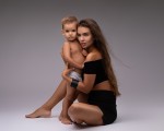 Вижте своята история в снимки с професионална фотосесия за до 4 души в Стара Загора в Makaroon Вижте своята история в снимки с професионална фотосесия за до 4 души в Стара Загора в Makaroon