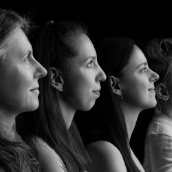 Custom portrait photoshoot for up to 4 people in Stara Zagora