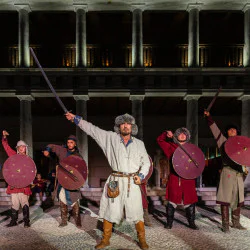 Един ден в Исторически парк и снимка като траките Един ден в Исторически парк и снимка като траките