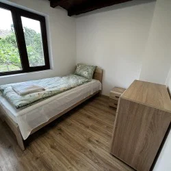 Нощувка за двама в къща за гости край Ловеч + Eквитерапия за един човек 