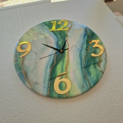 Двудневен курс по изработване на стенен часовник със смола 