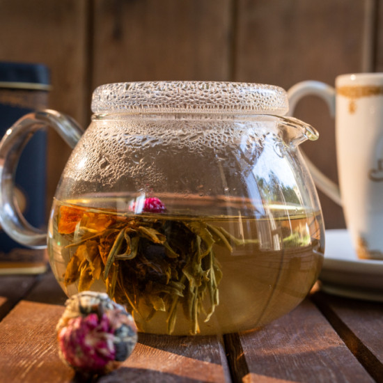 Пътешествие в приказния свят на чая с ''Дегустация на чай“ от Makaroon