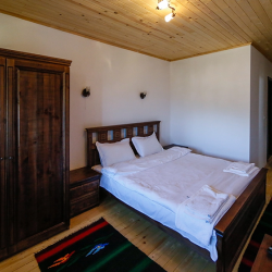 Overnight stay for two + breakfast and dinner at the Kalpatsite guest house in the village of Skrebatno, Blagoevgrad region