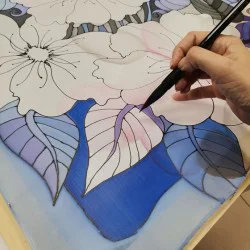 Създайте свой шал с Работилничка за рисувана коприна  във Велико Търново - за двама Създайте свой шал с Работилничка за рисувана коприна  във Велико Търново - за двама