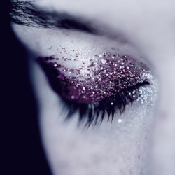 Поставяне на мигли косъм по косъм в Пловдив - 3D мигли