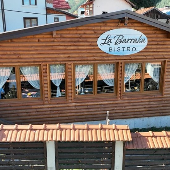 Споделете една прекрасна вечеря с вкус на Испания с любим човек с 4-степенно меню по избор в La Barraka Bistro от Makaroon