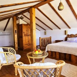 A romantic escape from the city in "Villa Panorama" in the village of Leshten