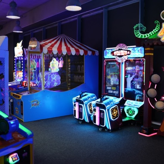 Play and have fun in Mega fun centers - arcade games for everyone from Makaroon