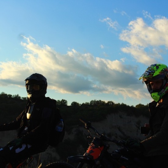 Посетете едни от най-забележителните места край Мелник с 2-часов тур с електрически мотор от Makaroon Посетете едни от най-забележителните места край Мелник с 2-часов тур с електрически мотор от Makaroon