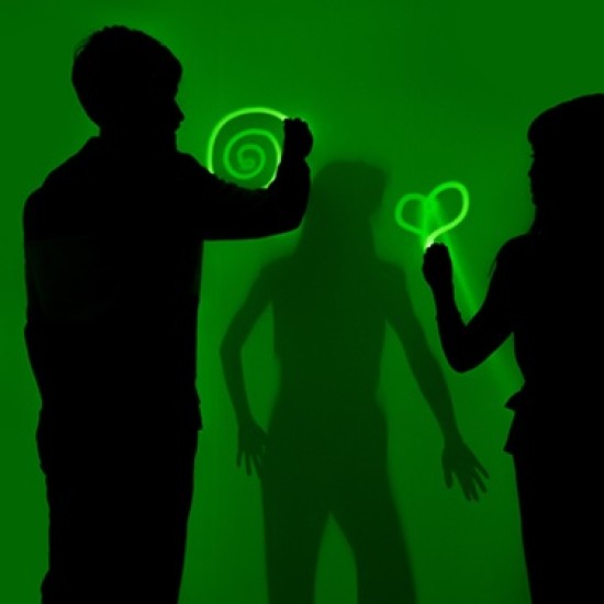 Открий магията в  ''Музей на илюзиите''  от Макароон