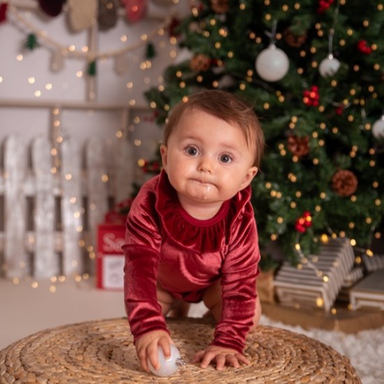 Christmas is even more magical with a Luxury Family Photoshoot from Makaroon Christmas is even more magical with a Luxury Family Photoshoot from Makaroon