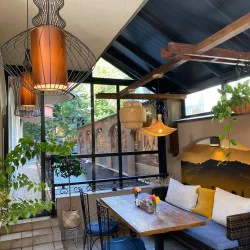 Сладки изкушения с „Десертно меню за двама в Opera Garden, Бургас“