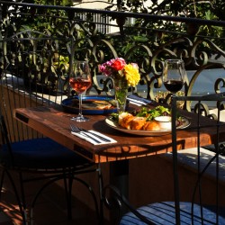 Тристепенно меню за двама в Opera Garden, Бургас