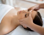 Подобрете еластичността на кожата си с Масаж на лице и грижа с професионална козметика в Стара Загора от Makaroon Подобрете еластичността на кожата си с Масаж на лице и грижа с професионална козметика в Стара Загора от Makaroon