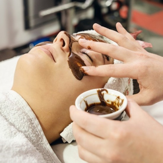 Поглезете кожата си със сладка шоколадова терапия + точков масаж на лице в Стара Загора от Makaroon Поглезете кожата си със сладка шоколадова терапия + точков масаж на лице в Стара Загора от Makaroon