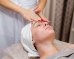 Луксозна терапия с Масаж на лице с висококачествена грижа от Osmosis Beauty в Стара Загора от Makaroon Луксозна терапия с Масаж на лице с висококачествена грижа от Osmosis Beauty в Стара Загора от Makaroon