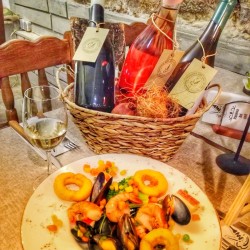 Dinner for two in a restaurant-gallery in Plovdiv - art and gourmet