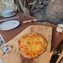 Работилница по правене на пълнозърнеста пица на пещ за двама в с. Еремия Работилница по правене на пълнозърнеста пица на пещ за двама в с. Еремия
