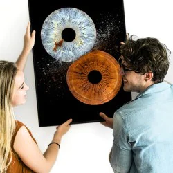 Превърнете вашите очи в уникална картина с ирисова фотография на два ириса в Пловдив