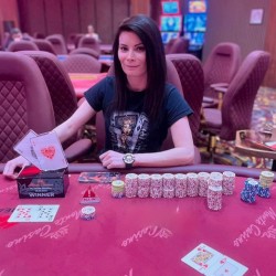 Влезте в света на покера с Индивидуален урок по игра на покер