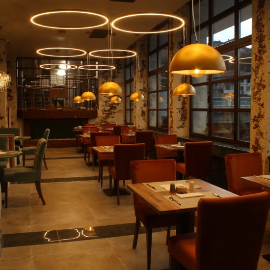 Впуснете се в едно кулинарно пътешествие с Вечеря за двама в ресторант Край Реката, гр. Ловеч от Makaroon Впуснете се в едно кулинарно пътешествие с Вечеря за двама в ресторант Край Реката, гр. Ловеч от Makaroon