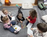 Забавление и развитие за най-малките с музикотерапия с игри и творчество за най деца от Makaroon