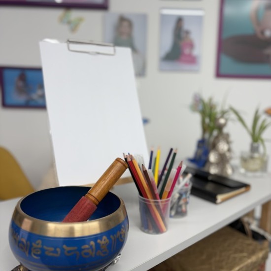 Treat yourself to a special experience for the senses, soul and mind - Music Therapy in a Cradle and Wine from Makaroon Treat yourself to a special experience for the senses, soul and mind - Music Therapy in a Cradle and Wine from Makaroon