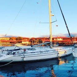 Разходка с яхта по залез в Несебър