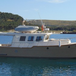 Круиз с луксозна яхта в Несебър за трима