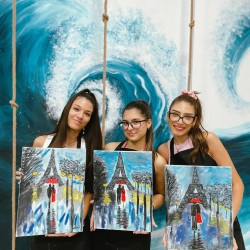 Емоция, цветове и спомен с Рисуване и вино във Варна - за двама Емоция, цветове и спомен с Рисуване и вино във Варна - за двама