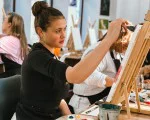 Изкуство и приятна атмосфера с Рисуване и вино във Варна от Makaroon Изкуство и приятна атмосфера с Рисуване и вино във Варна от Makaroon