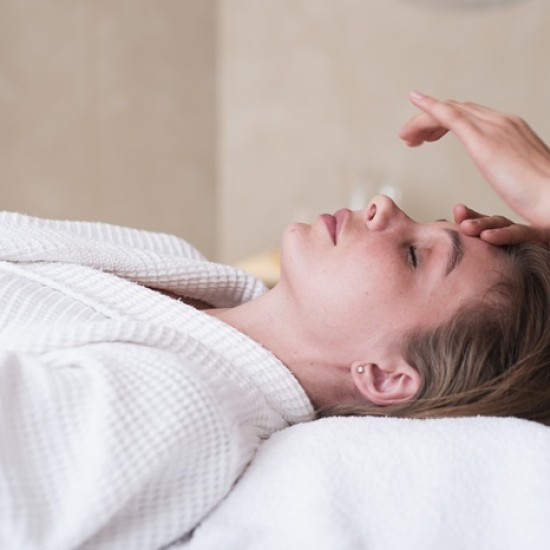 Remove blockages and stress in the mind and body with an Access Bars session from Makaroon Remove blockages and stress in the mind and body with an Access Bars session from Makaroon