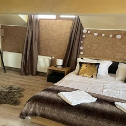 Нощувка със закуска в Ski Lift Hotel by Andre в Банско Нощувка със закуска в Ski Lift Hotel by Andre в Банско