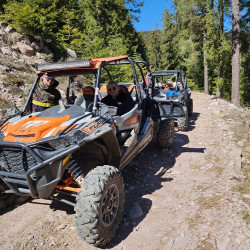 Разходка с бъги до Червената скала край Смолян за двама - карай на воля! Разходка с бъги до Червената скала край Смолян за двама - карай на воля!