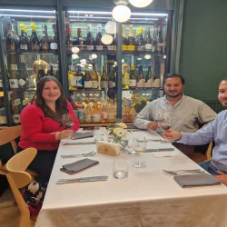 Винен тур в сърцето на София за един човек Винен тур в сърцето на София за един човек