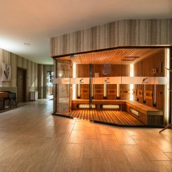 Дълбоко релаксиращ масаж с канабисово олио за него в Spa Hotel Santè, Велинград 