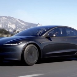 Ексклузивен подарък - Шофиране на Tesla за един час! Ексклузивен подарък - Шофиране на Tesla за един час!