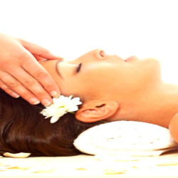 Thai massage for stiff shoulders (30 min) Thai massage for stiff shoulders (30 min)