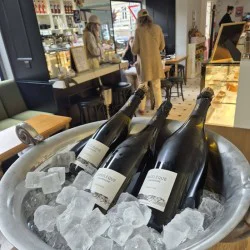 Дегустация на 3 вида шампанско с Благой Кузмански и подарък за вкъщи в The RITZ Specialty Coffee