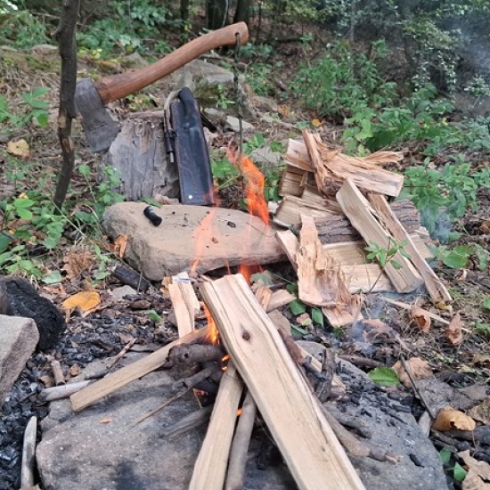 What is it like to survive in a natural environment? Learn with optional Bushcraft training near Tryavna from Makaroon