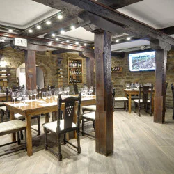 Дегустация на 5 вида вино с включен кетъринг във Велико Търново Дегустация на 5 вида вино с включен кетъринг във Велико Търново