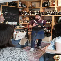 Дегустация за трима човека на български вина в София Дегустация за трима човека на български вина в София