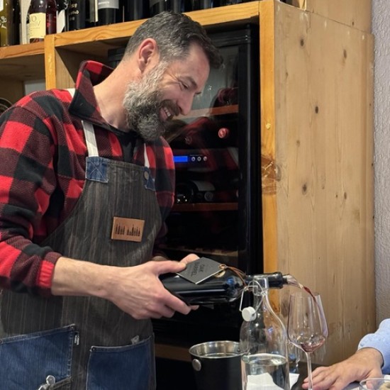 Дегустация за трима  на български вина в София от Makaroon