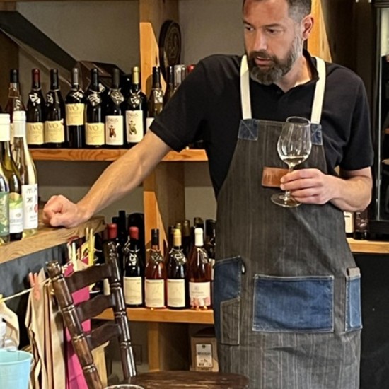 Дегустация за трима  на български вина в София от Makaroon