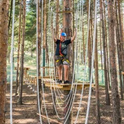 Приключение във въжен парк, конна езда и каране на АТВ в Добринище