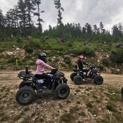 Подарете доза адреналин с „Каране на АТВ 450сс за 1 час“ в Добринище - двама на едно АТВ