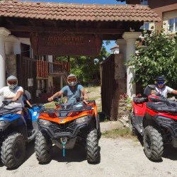 Подарете доза адреналин с „Каране на АТВ 450сс за 1 час“ в Добринище - двама на едно АТВ